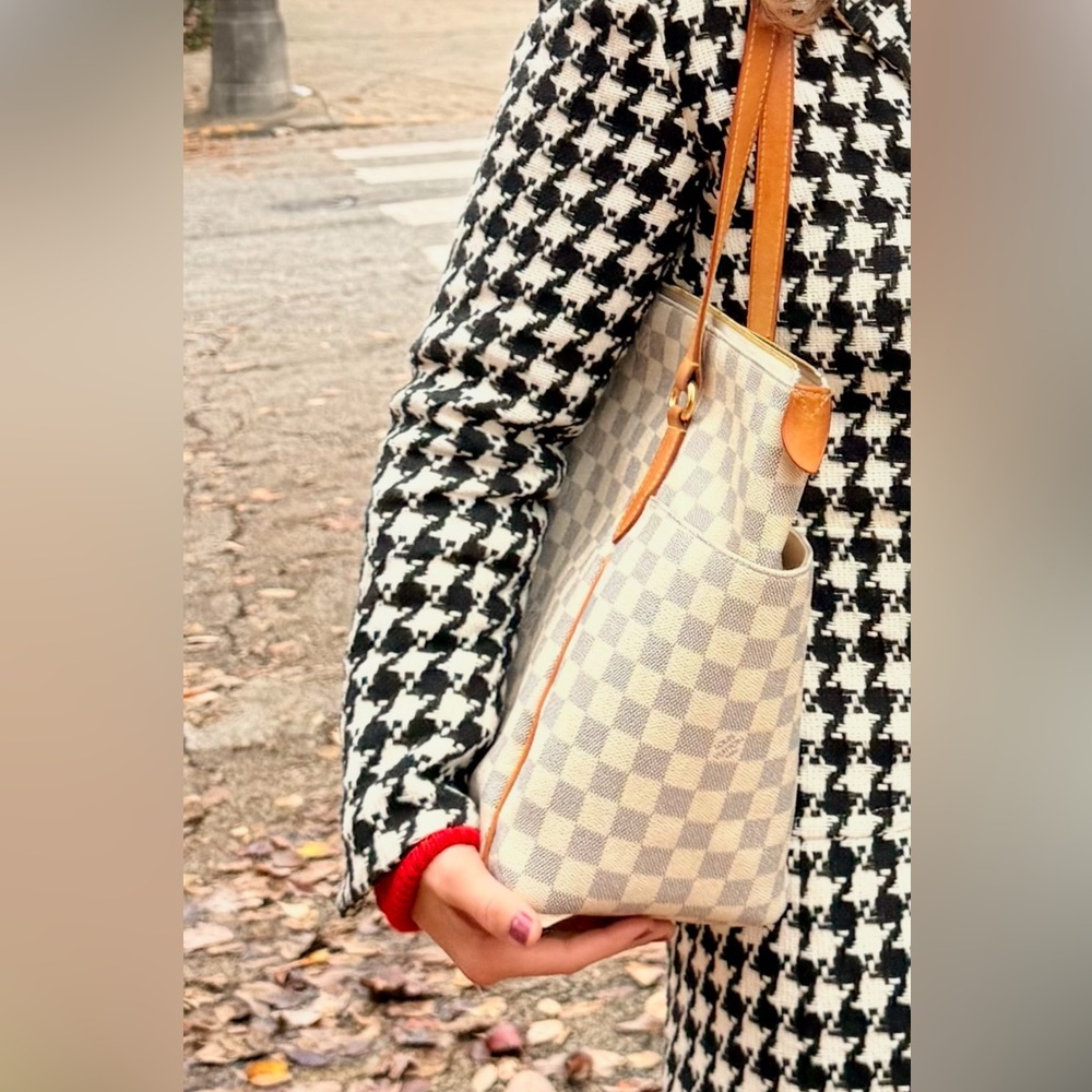 Louis Vuitton Damier Azur Totally MM Tote Bag Shoulder with Zipper - Picture 2 of 13